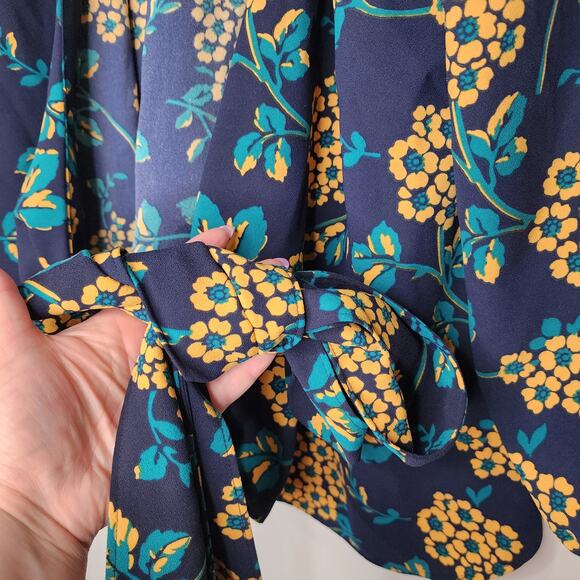 J. Crew Drapey Crepe Floral Wrap Blouse Women's S Navy Yellow V-Neck Top - Picture 4 of 8